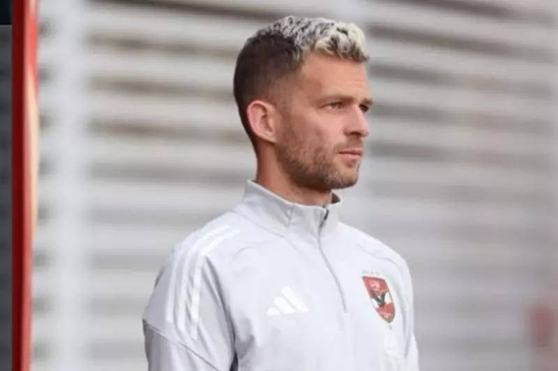 محلل أداء ولكن.. أزمة فنية في الأهلي واختيار توروب كلمة السر 